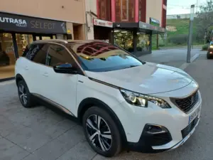 Peugeot 3008 GT Híbrido SUV 130 CV