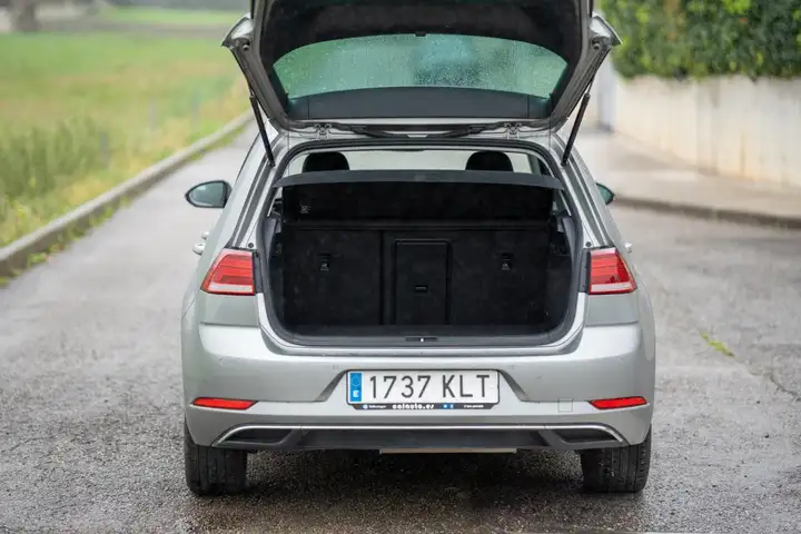 Volkswagen Golf GTI Híbrido Hatchback 320 CV