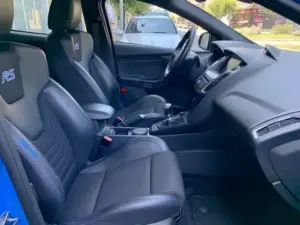 Ford Focus Base Gasolina Hatchback 250 CV