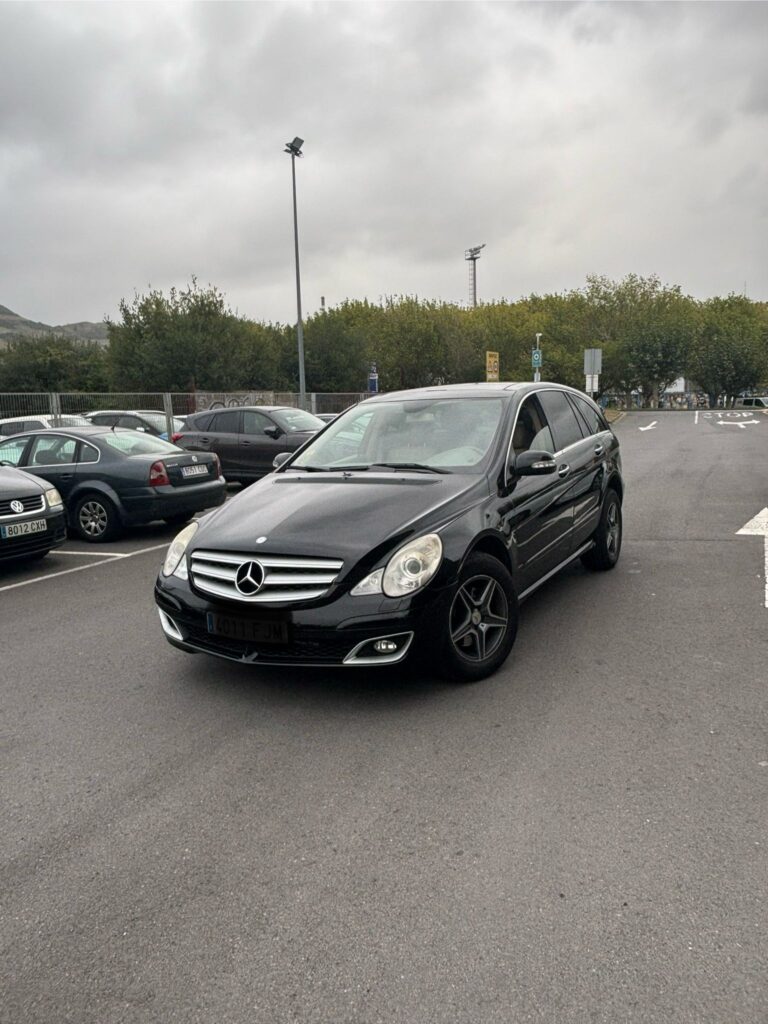 Mercedes-Benz Clase R Base Diesel SUV 224 CV