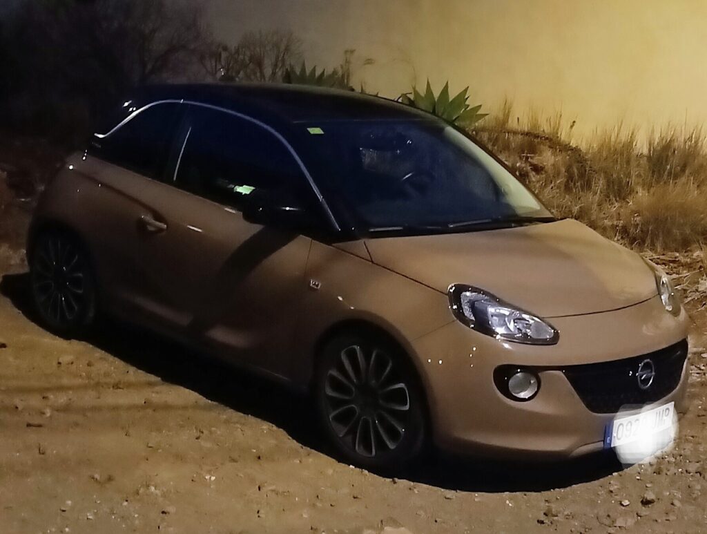 Opel Adam Standard Gasolina Hatchback 87 CV