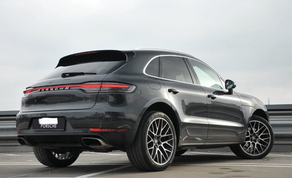 Porsche Macan Turbo Gasolina SUV 245 CV