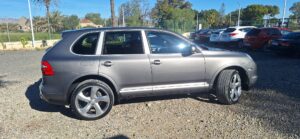 Porsche Cayenne Turbo Gasolina SUV 240