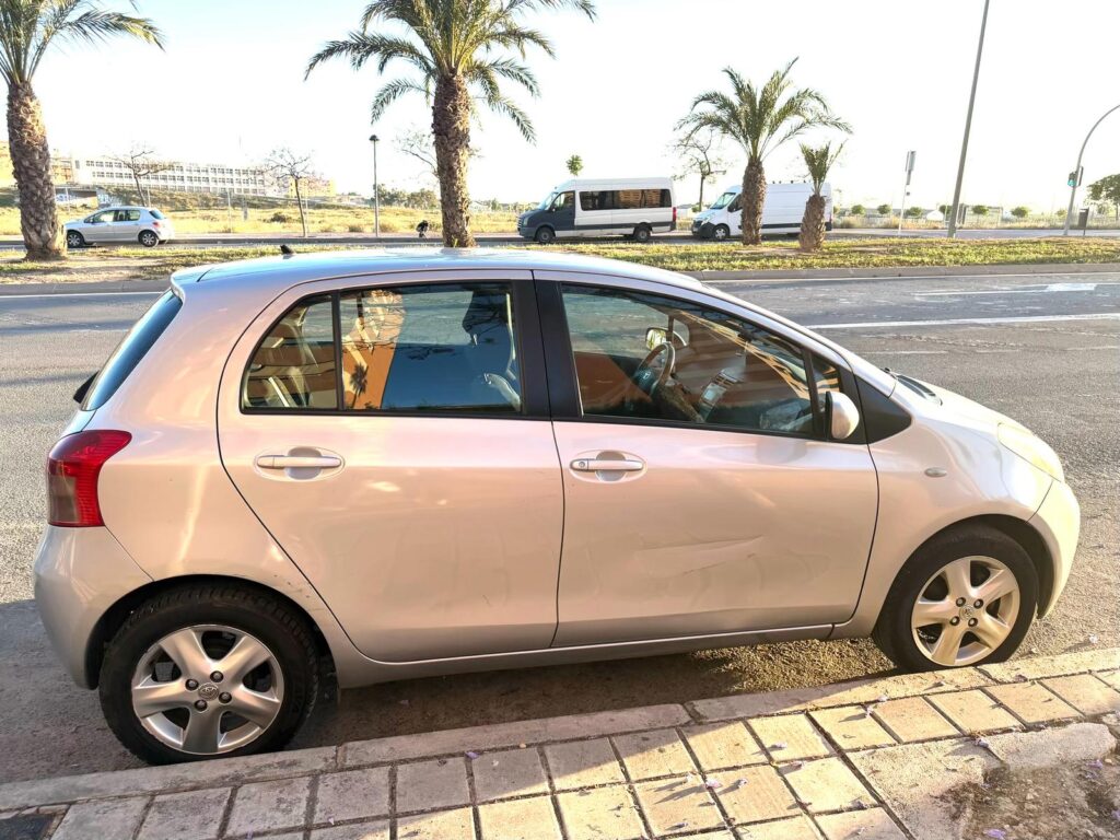 Toyota Yaris 1.3 VVT-i Gasolina Utilitario 67 CV