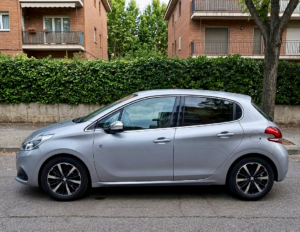 Peugeot 208 1.2 PureTech 110 Gasolina Berlina 110 CV