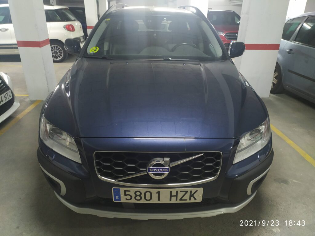 Volvo XC70 D4 AWD Diésel Familiar crossover 181 CV