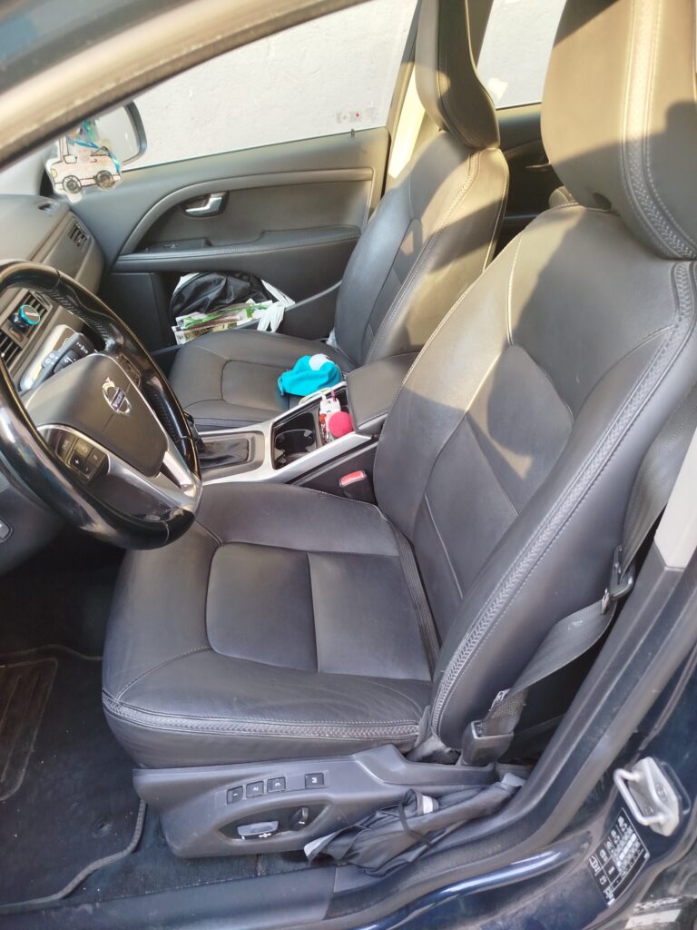 Volvo XC70 D4 AWD Diésel Familiar crossover 181 CV