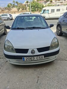 Renault Clio 1.2 Gasolina Hatchback 75 CV