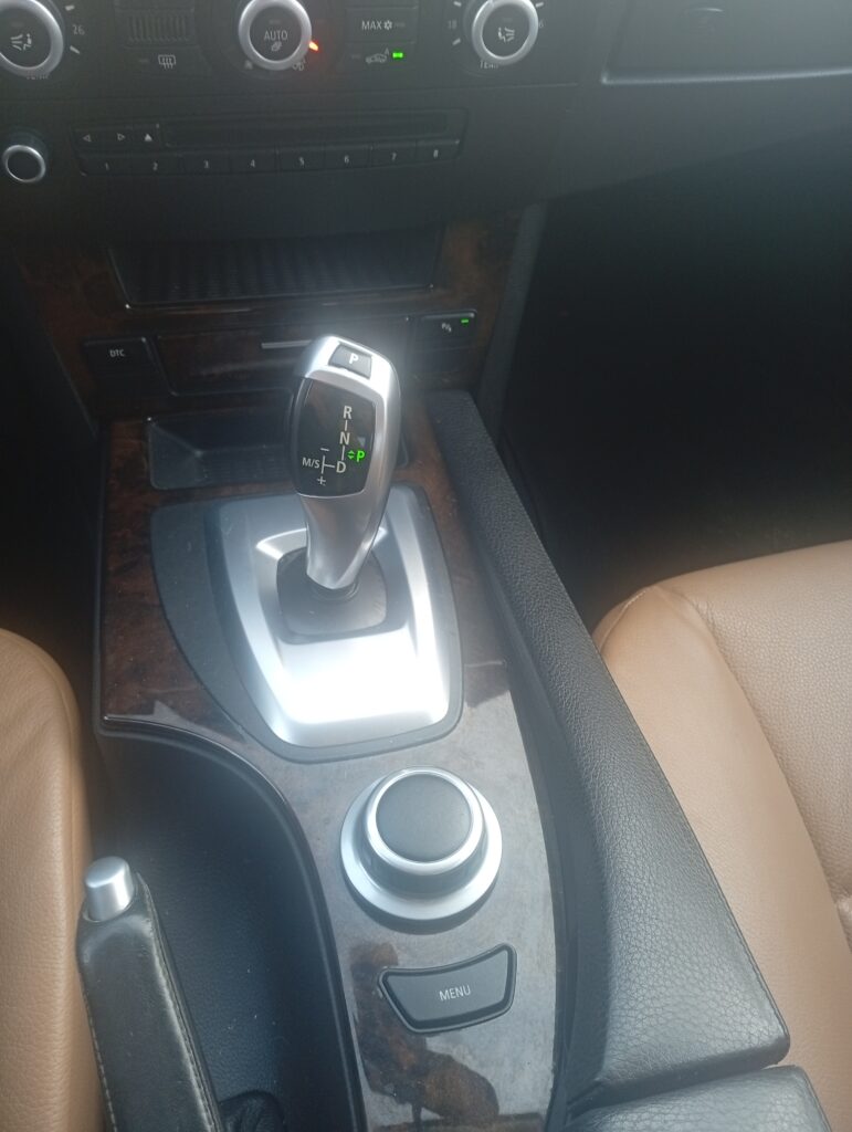 BMW 5 Series 530i Gasolina Otro 240 CV