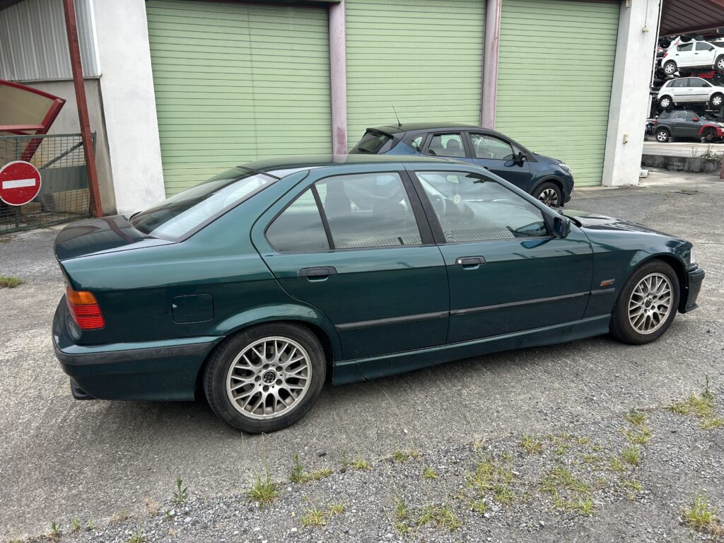 BMW 3 Series 320I Gasolina Berlina 149 CV