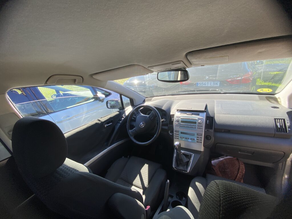 Toyota Corolla Verso 7 plazas Diésel Familiar 135 CV